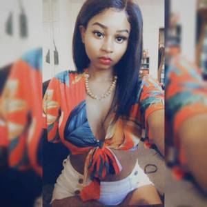 Meet your Posher, Melly